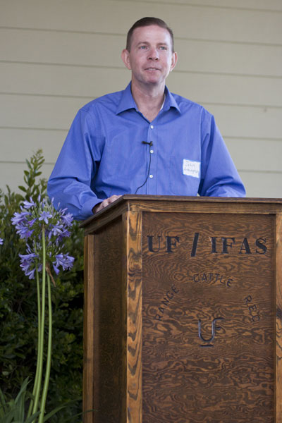 Dr. John Arthington speaks at RCREC Field Day April 16, 2009