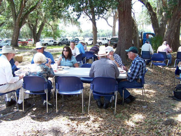 Attendees enjoy lunch at RCREC Field Day April 16, 2009